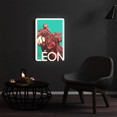 Leon 2 Lightbox